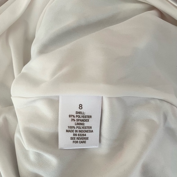 NEW Luxe by Carmen Marc Valvo sleeveless floral dress with embellished belt - Picture 7 of 8